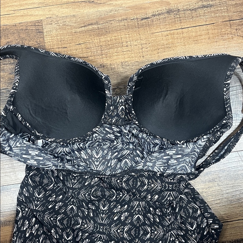 Miraclesuit L4815 Incan Treasure Escape One-Piece Swimsuit. - Picture 10 of 12
